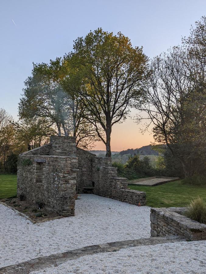 Maison Typique Bretonne Avec Toit De Chaume Camors ภายนอก รูปภาพ